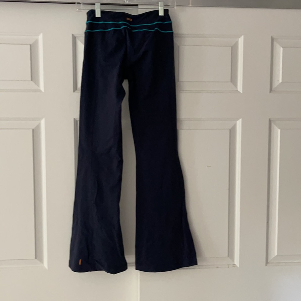 Lucy yoga pants - Picture 5 of 6